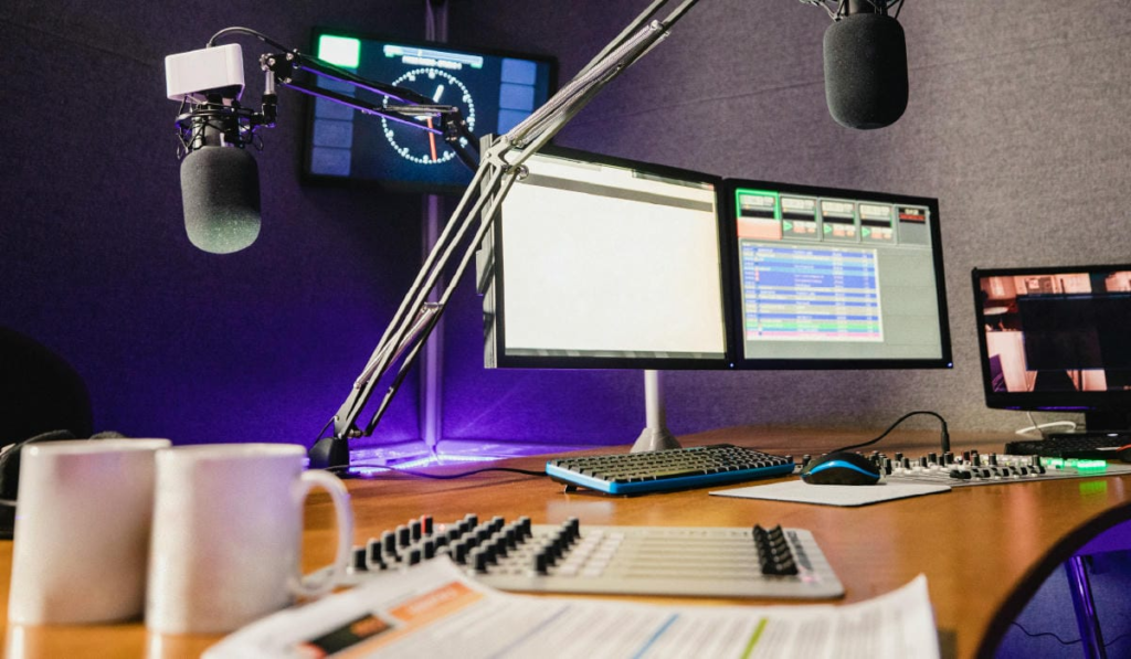 Step-by-Step Guide to Programming a Radio